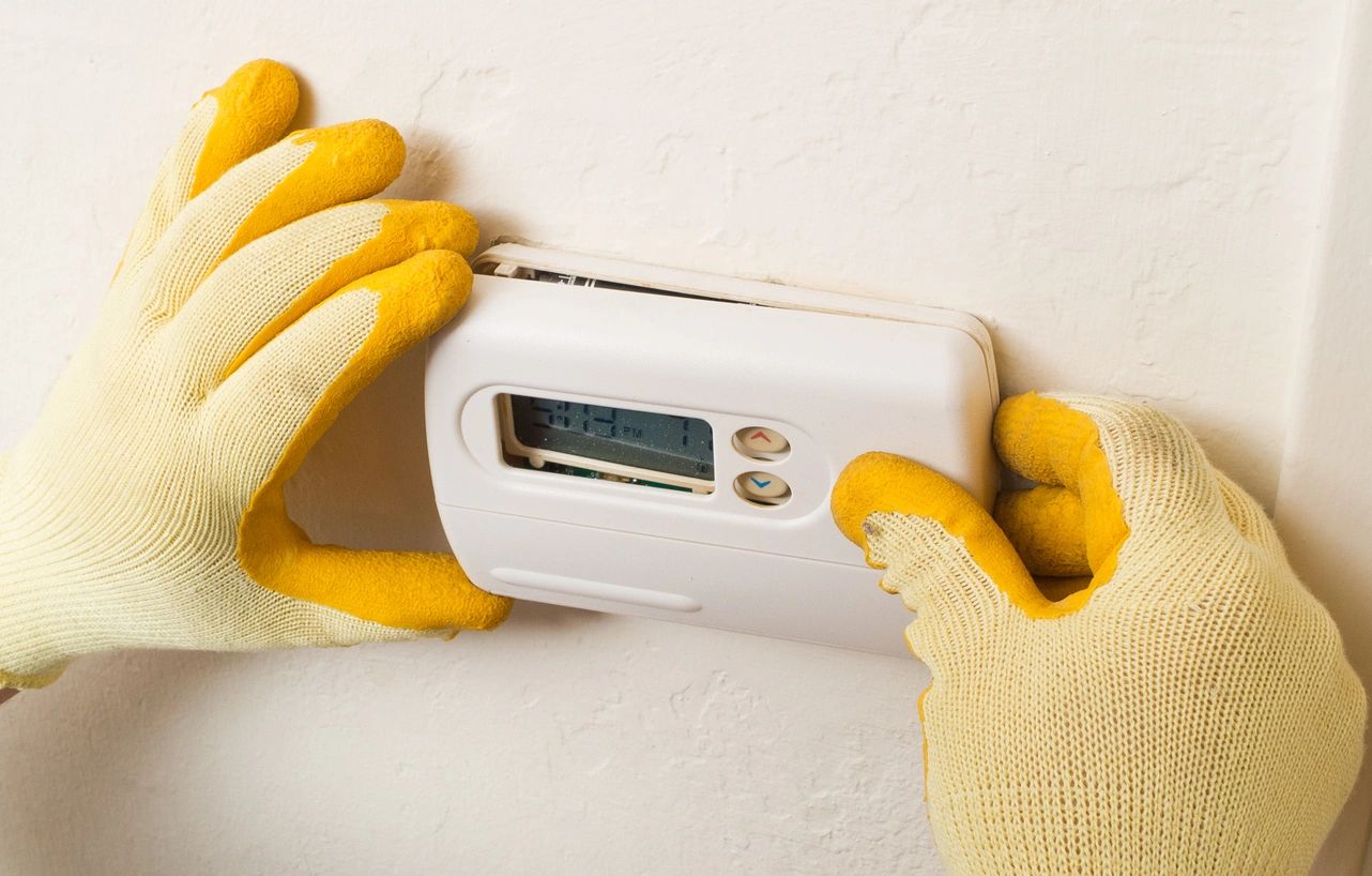 Older thermostat system in a Blanco, TX home ready for smart thermostat replacement and upgrade